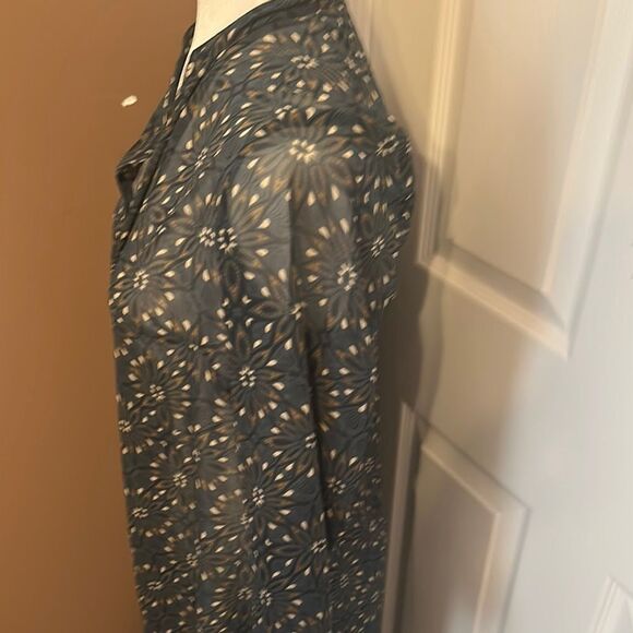 H&M Floral Button-Up Sheer Dress EUC size 12 - Picture 5 of 10